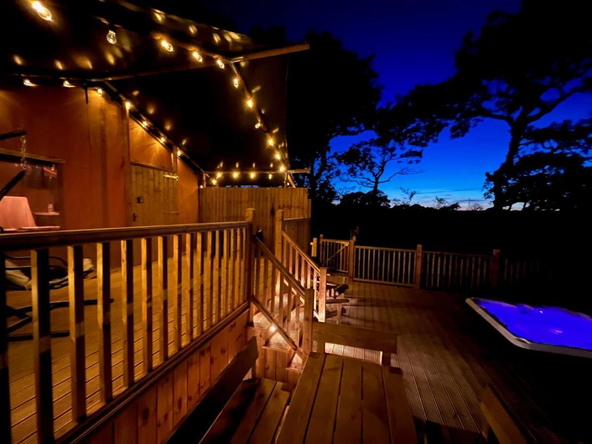 Aladdin Safari Tent Tenby Exterior foto
